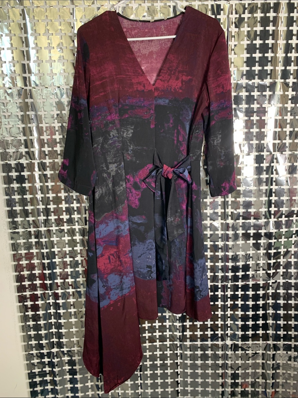 RACHEL Rachel Roy Burgundy and Navy Abstract Midi Dress with Tie Waist